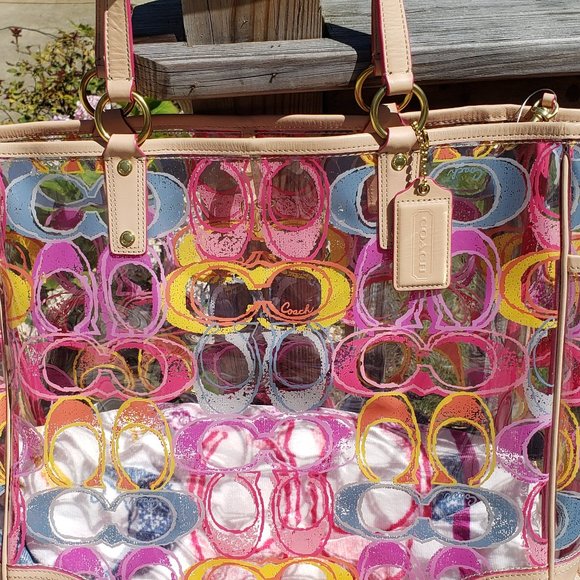 Authentic Coach Signature C Beach Tote Collection - Picture 1 of 6